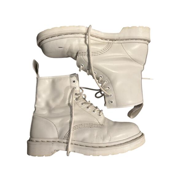 Dr. Martens 14357 Boots Men’s 8 Women’s 9 EU 41 White Smooth Leather Eye Lace UK main image 14